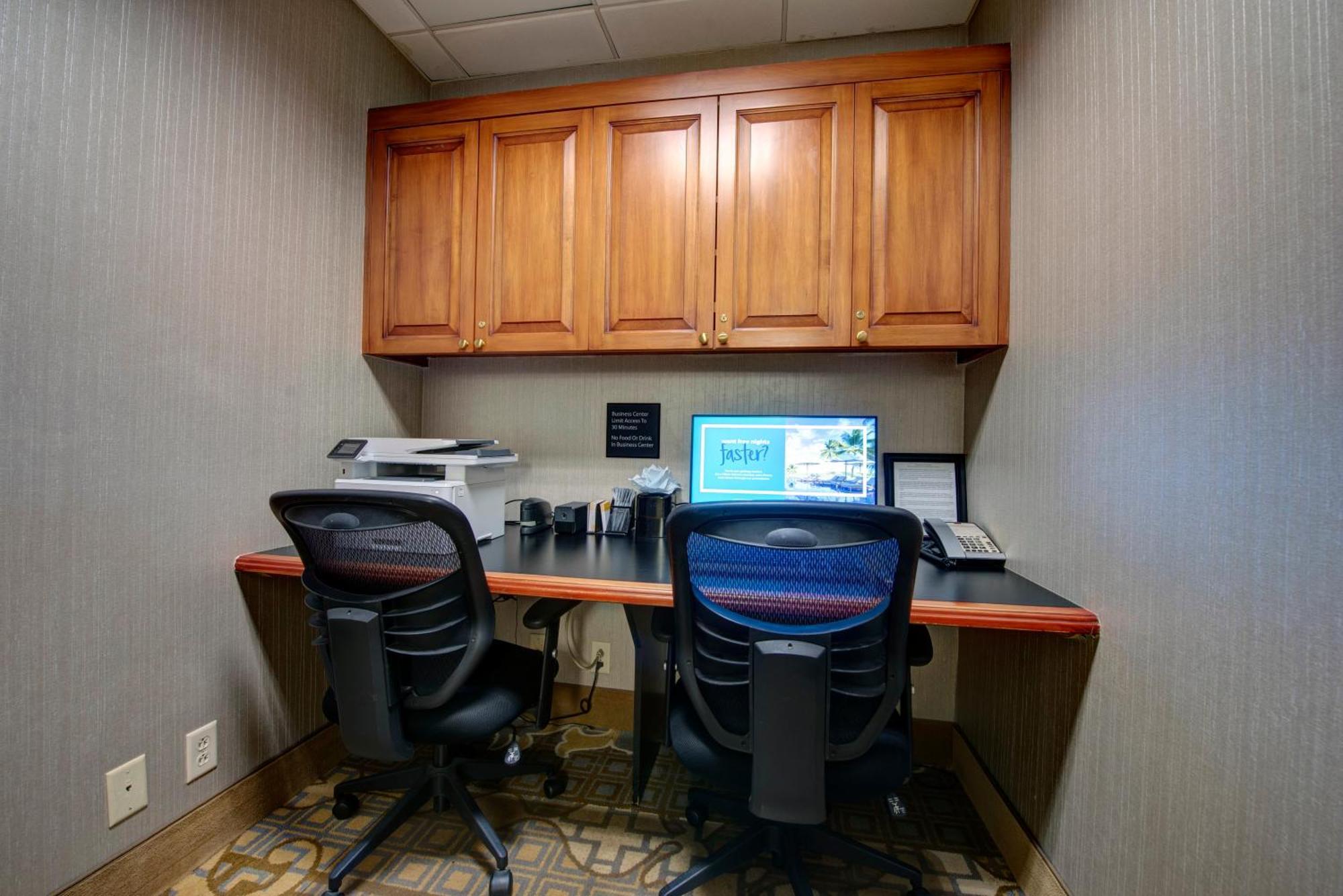 Hampton Inn & Suites By Hilton - Rockville Centre Ngoại thất bức ảnh